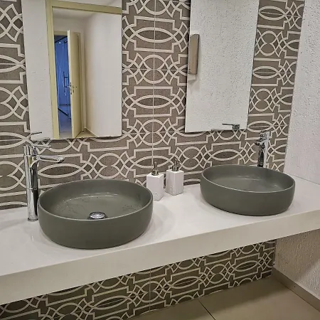 Dimitra Piskopianón