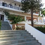 Dimitra Hotel 2*